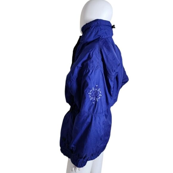 BlackBear - Picture 9 of 15